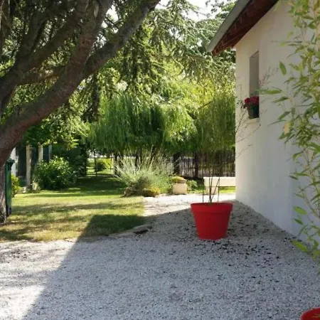 Pougy, 3 Pieces, 4 Personnes - Fr-1-543-177 Vakantiehuis *